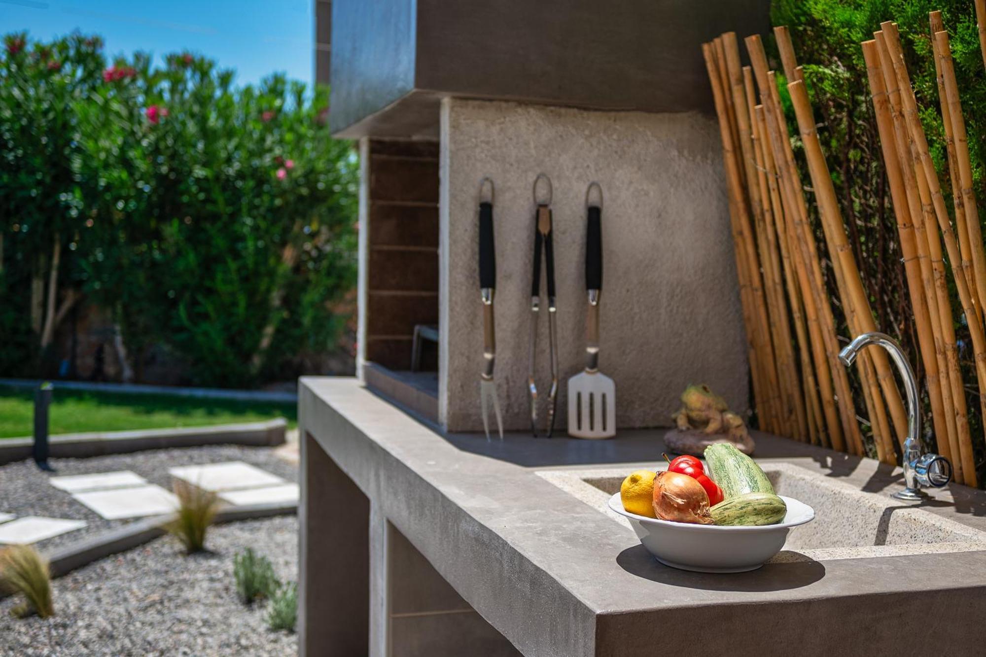 Villa Mariani II - In Lothiarika, Newly Renovated June 2024, Private Pool, Lindos 10 Min, Beach 120M Lardos Extérieur photo