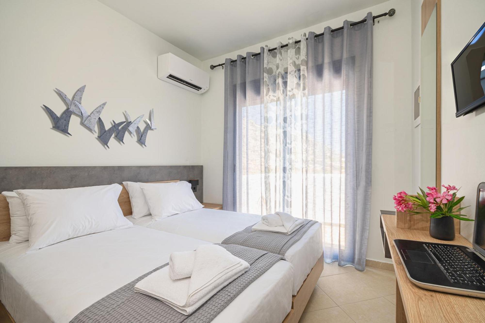 Villa Mariani II - In Lothiarika, Newly Renovated June 2024, Private Pool, Lindos 10 Min, Beach 120M Lardos Extérieur photo